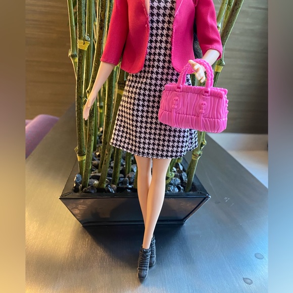 Brand New Mattel Barbie Fashionista - Picture 9 of 13
